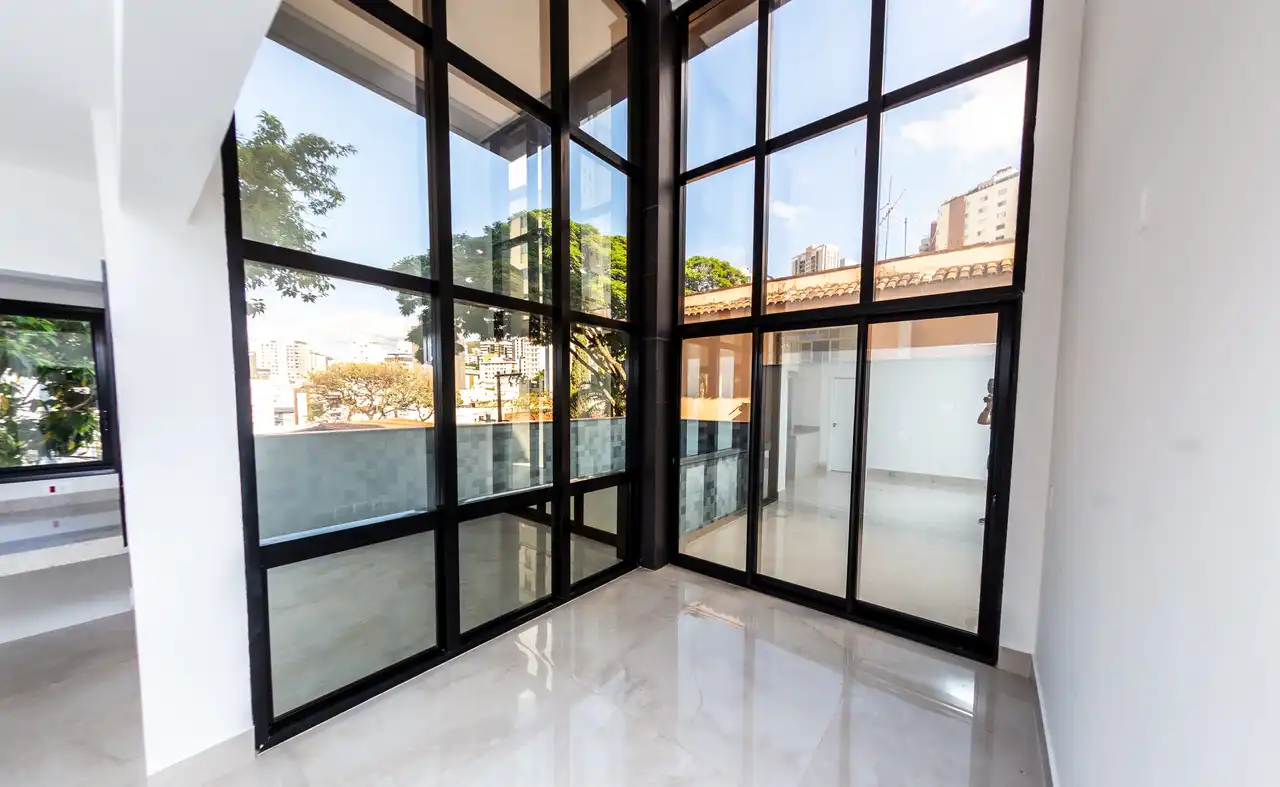 201 - Estar Pé Direito 